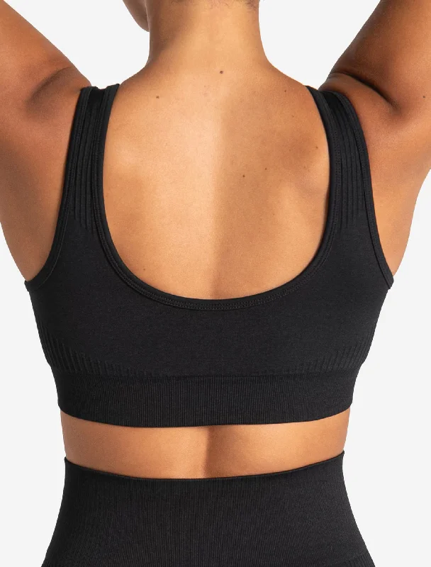 adapt-2-0-seamless-sports-bra-blackout